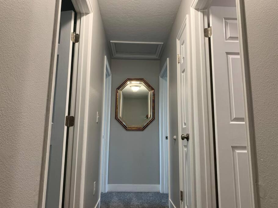 Pleasant Grove Rooms With A Mountain View מראה חיצוני תמונה