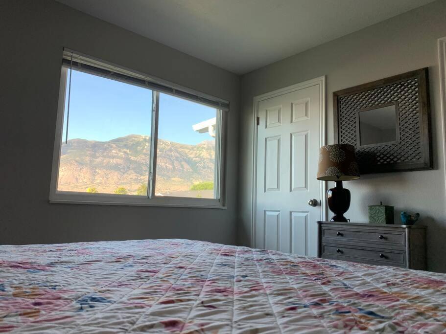 Pleasant Grove Rooms With A Mountain View מראה חיצוני תמונה