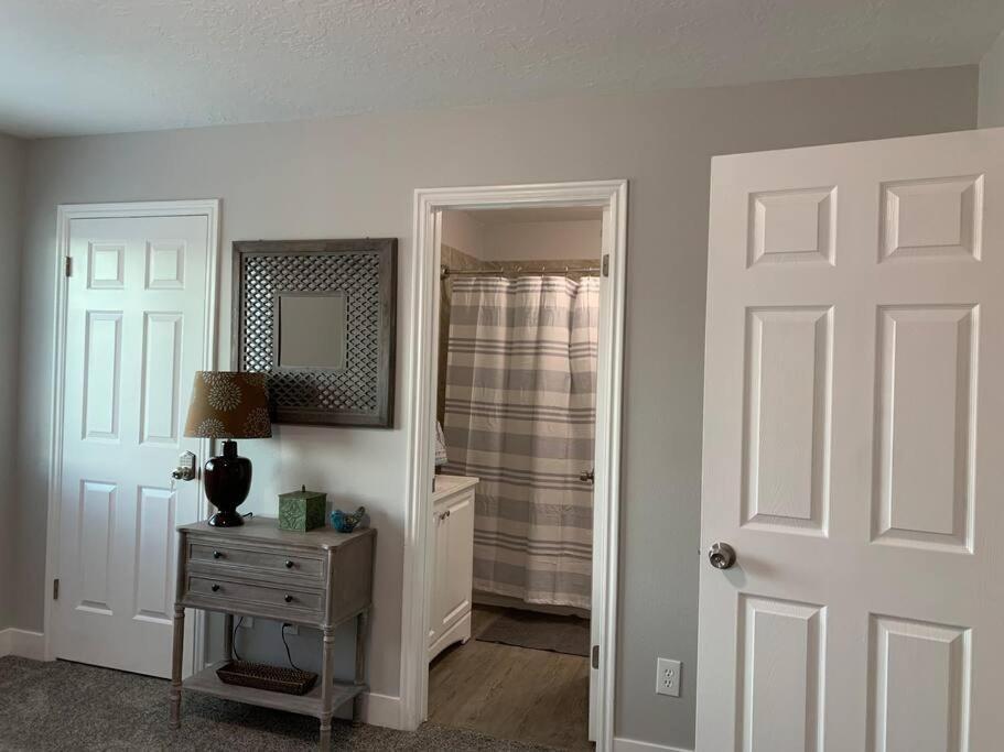 Pleasant Grove Rooms With A Mountain View מראה חיצוני תמונה